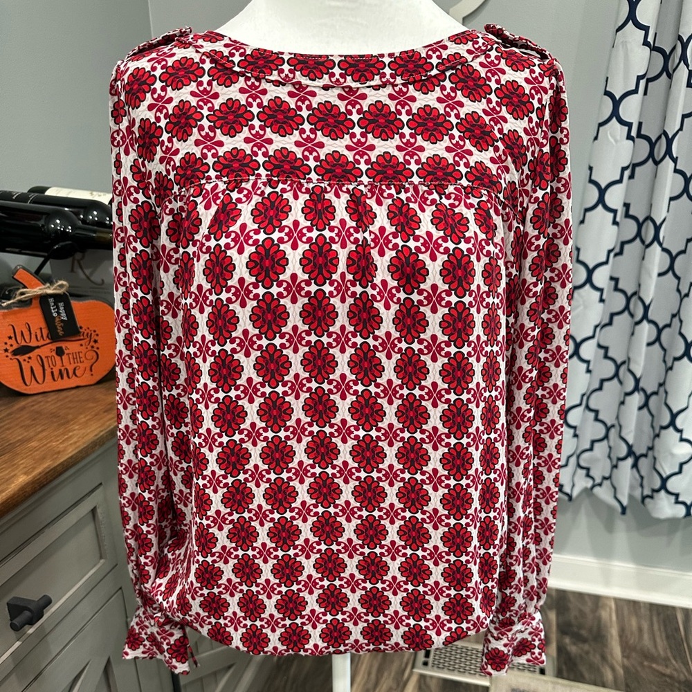 Loft Medallion Long-Sleeve Blouse